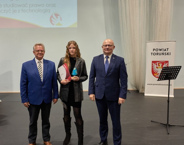 Powiat toruński nagrodził najzdolniejszych uczniów