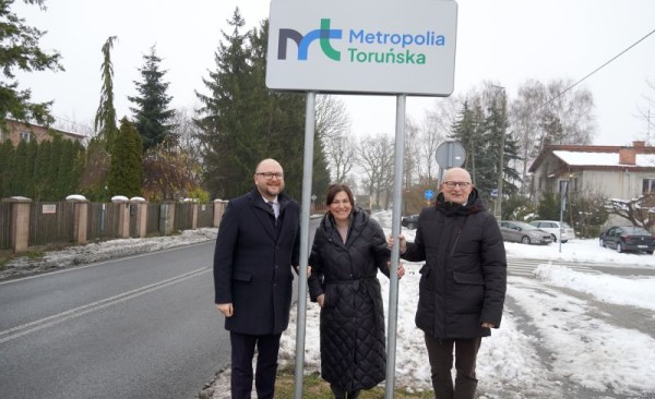 Dwie pierwsze tablice metropolitalne już odsłonięte. A będzie ich ponad 70!