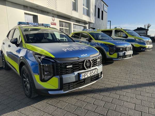 Nowe radiowozy w Dobrzejewicach. Policja zyskuje nowoczesny sprzęt
