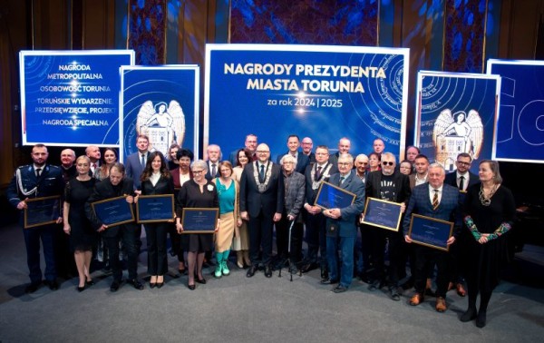 Nagrody prezydenta Torunia wręczone. Metropolitalna - dla Dominiki Piotrowskiej