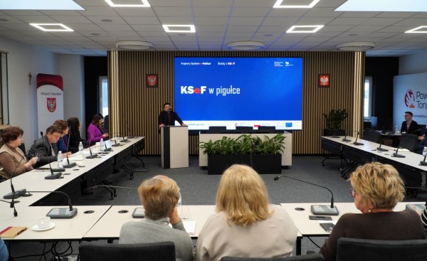 Koła Gospodyń Wiejskich szkolą się z e-faktur. Spotkanie w Starostwie Powiatowym w Toruniu